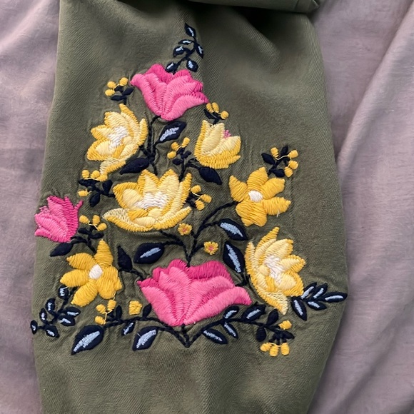 Olive Green Dress w 3/4 sleeves - Picture 2 of 4